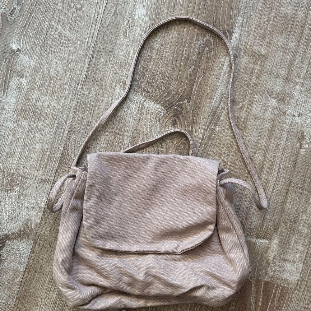 BAGGU Soft Tan Canvas Shoulder Bag